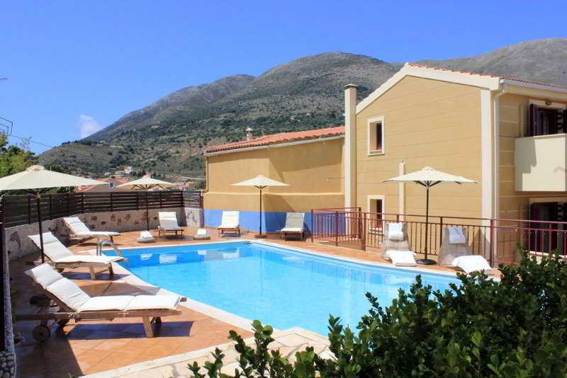 GreKa Ionian Suites Agia Efimia Bagian luar foto