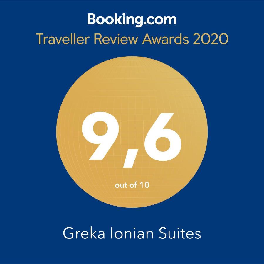 GreKa Ionian Suites Agia Efimia Bagian luar foto